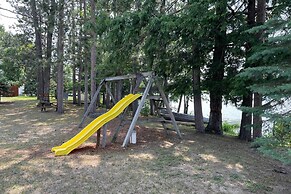 Cozy Interlochen Cabin w/ Dock: 1 Mi to Green Lake