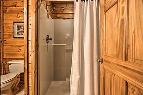 Cabin w/ Deck + Fireplace < 3 Mi to Dollywood!