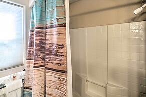 Heated Pool & Game Room: Lake Havasu Retreat