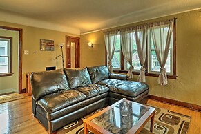 Cozy Duplex: Half Mi to Magic Bag & Woodward Ave!