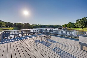 Lakefront Mabank Home: Boating Getaway!