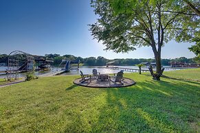 Lakefront Mabank Home: Boating Getaway!