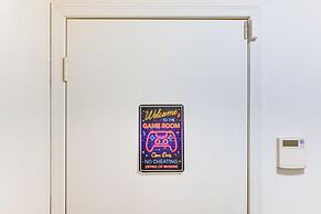 2 Mi to State Farm Stadium: Phoenix Retreat