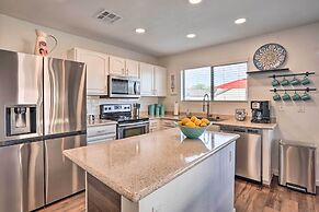 2 Mi to State Farm Stadium: Phoenix Retreat