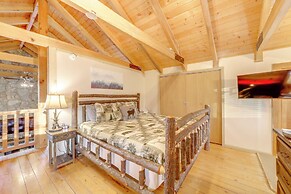 True Log Cabin w/ Game Room, Year-round Views