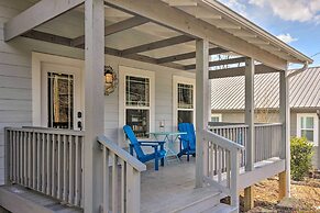 Downtown Brevard Retreat With Fire Pit & Deck!