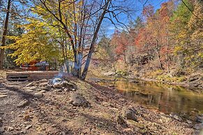 Creekside Retreat w/ Deck, 18 Miles to Wolf Ridge