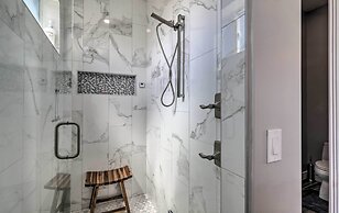 Vistas Bonitas Home w/ Patio: 7 Mi to Snowbowl!