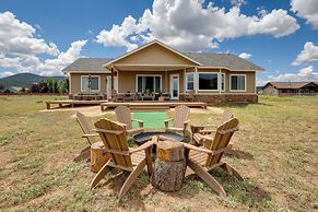 Vistas Bonitas Home w/ Patio: 7 Mi to Snowbowl!