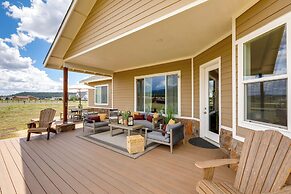 Vistas Bonitas Home w/ Patio: 7 Mi to Snowbowl!