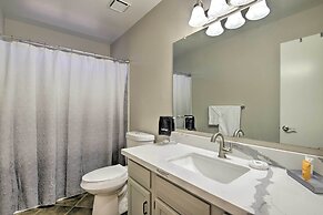 Gilbert Home w/ Private Pool & Putting Green!