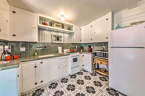 Riverfront Ruidoso Cabin w/ Deck, Walk to Midtown!