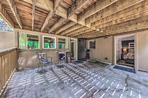 Riverfront Ruidoso Cabin w/ Deck, Walk to Midtown!