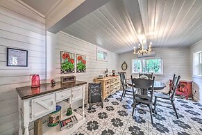 Riverfront Ruidoso Cabin w/ Deck, Walk to Midtown!