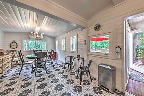 Riverfront Ruidoso Cabin w/ Deck, Walk to Midtown!