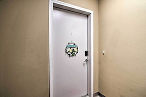 Apartment w/ Patio, 4 Mi to Silver Dollar City!