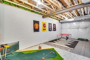 Cozy Colorado Home w/ Putting Green Near Loveland!