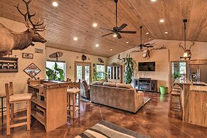 Stunning Home w/ Fire Pit, 11 Mi to Mt Yale!