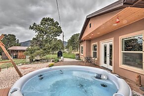 Stunning Home w/ Fire Pit, 11 Mi to Mt Yale!