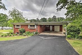 7 Mi to Nat'l Park: Home w/ Dock in Hot Springs