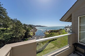 Idyllic Coastal Haven - Whale Watch in Depoe Bay!