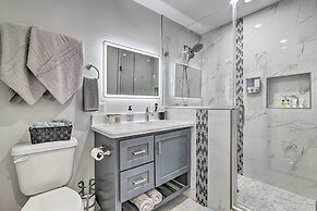 Patio & Grill: Spacious Gem Near Gulf Coast!