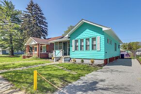 Cozy Indiana Getaway Near Washington Park Zoo!