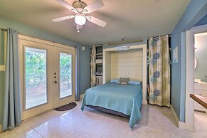 Coastal Studio w/ Amenities: Walk to Padre Beach!