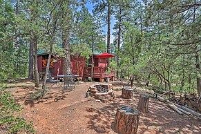 Furnished Deck: Romantic Strawberry/pine Studio!