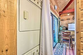 Furnished Deck: Romantic Strawberry/pine Studio!