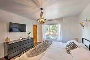 1 Mi to Hiking: Chic Show Low Escape w/ Fire Pit!