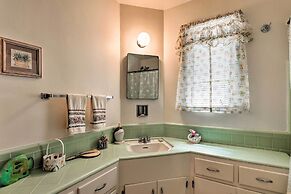 Central Phoenix Home < 3 Mi to Downtown!