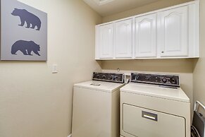 Dog-friendly Home on Pinetop Lakes Course!