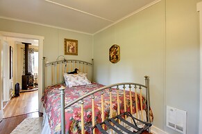 Peaceful Mckenzie River Retreat: Fish, Hike, & Ski