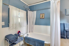 Peaceful Mckenzie River Retreat: Fish, Hike, & Ski