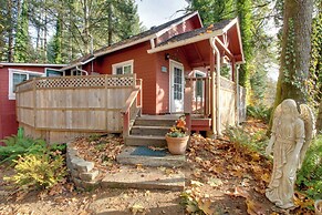 Peaceful Mckenzie River Retreat: Fish, Hike, & Ski