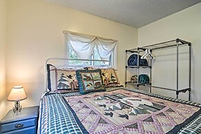 'nestle by Lake' Charlevoix Cottage: Pets Welcome!