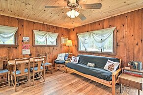 'nestle by Lake' Charlevoix Cottage: Pets Welcome!