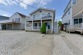 Avalon Vacation Rental ~ 1 Mi to Beach & Boardwalk