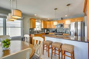 Avalon Vacation Rental w/ Porch & Grill!