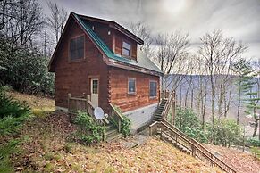 Beech Mountain Cabin w/ 180° Views: Near Hiking!