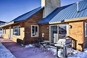 Centennial Cabin w/ Hot Tub, Sauna & Pool Table!