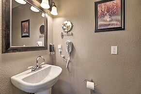 Centennial Cabin w/ Hot Tub, Sauna & Pool Table!