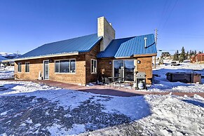 Centennial Cabin w/ Hot Tub, Sauna & Pool Table!