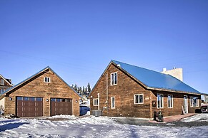 Centennial Cabin w/ Hot Tub, Sauna & Pool Table!