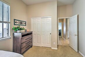 Pool & Putting Green: Goodyear Home on Golf Course