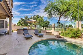Pool & Putting Green: Goodyear Home on Golf Course