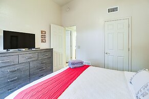 Near Hiking & Golfing: Pinetop Home w/ Deck!