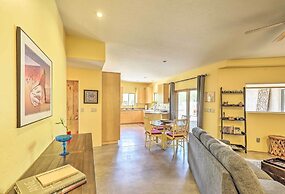 Tucson Home w/ Patio - Near Outdoor Adventure