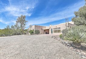 Tucson Home w/ Patio - Near Outdoor Adventure